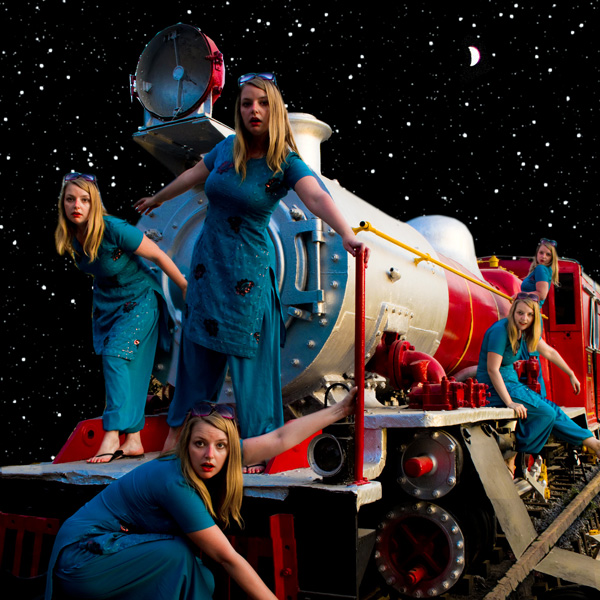 20120406103813_train_de_nuit__carre_ 20120406103813_train_de_nuit__carre_