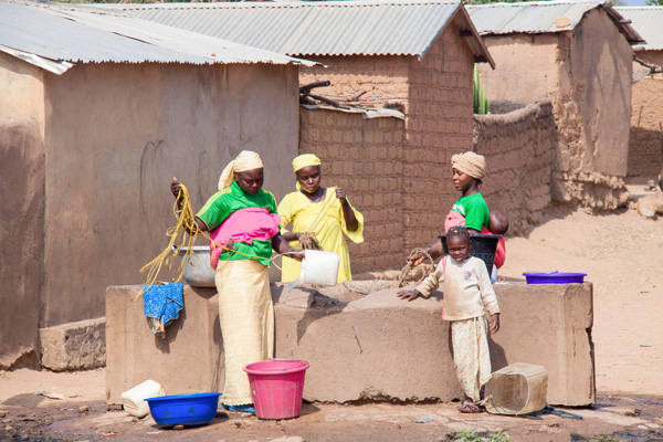 20120628143448_les_femmes_et_l_eau__1_sur_1_ 20120628143448_les_femmes_et_l_eau__1_sur_1_
