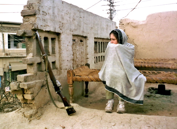 20120703183834_humanitaire_ong_ami_zone_tribale_frontiere_afghane_photo_jacques_revon 20120703183834_humanitaire_ong_ami_zone_tribale_frontiere_afghane_photo_jacques_revon