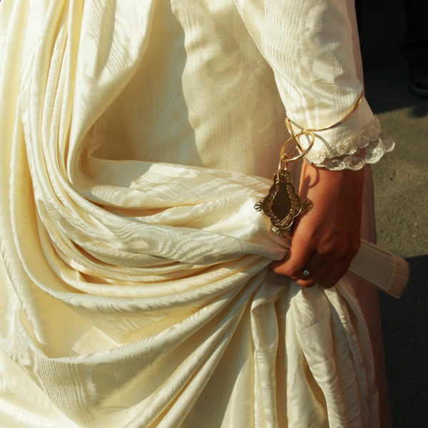 20120730193220_reine_d_arles,_france 20120730193220_reine_d_arles,_france