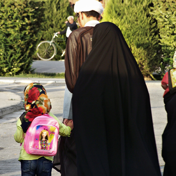 20120801114103_01_elian_chrebor_barbie_girl_feminite 20120801114103_01_elian_chrebor_barbie_girl_feminite