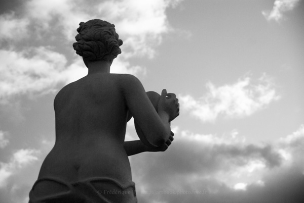 20120802113639_feminite_i_waiting_for_the_rain 20120802113639_feminite_i_waiting_for_the_rain