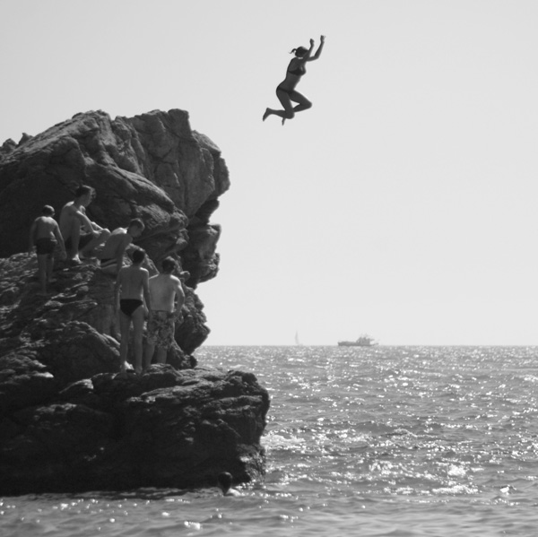 20120823094244_hanging_in_the_air 20120823094244_hanging_in_the_air