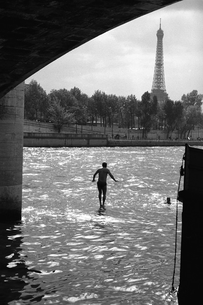 20120903120348_saut_dans_la_seine 20120903120348_saut_dans_la_seine