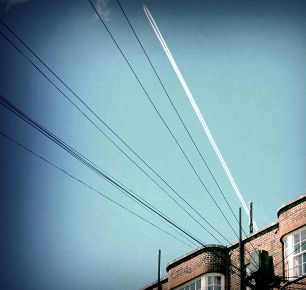 20121003190114_dans_les_fils_electriques 20121003190114_dans_les_fils_electriques