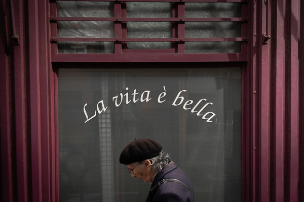 20121004113752_out_050512_02_modifier 20121004113752_out_050512_02_modifier