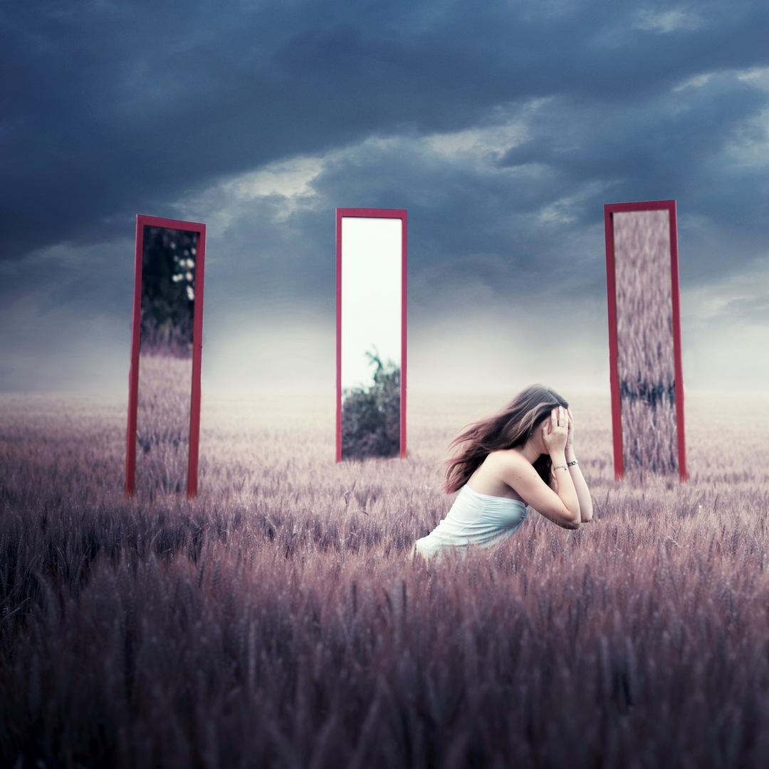 Julie de Waroquier - 001 Julie de Waroquier - 001