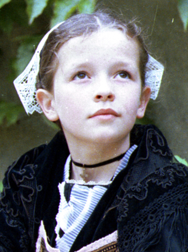 20150909210733_marjorie3_portrait_costume_cascade_de_pen_mur 20150909210733_marjorie3_portrait_costume_cascade_de_pen_mur