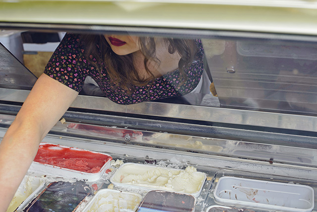 20150912094342_la_marchande_de_glaces 20150912094342_la_marchande_de_glaces