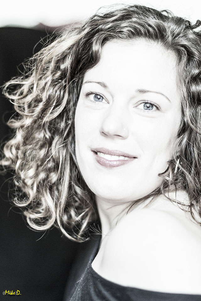 20150929160043_laura_au_regard_etincelant 20150929160043_laura_au_regard_etincelant