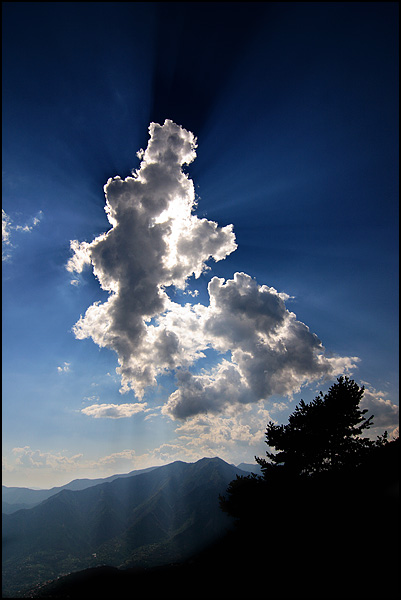 Le mangeur de soleil - Pierre Marty Le mangeur de soleil - Pierre Marty