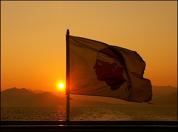 Bannière au vent - Gilles Le Verre Bannière au vent - Gilles Le Verre