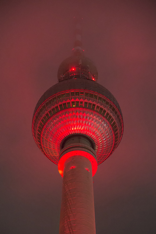 20160927112429_sly___berlin_alex_tower_3_red