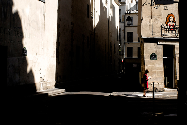 20160928101447_lady_in_red 20160928101447_lady_in_red