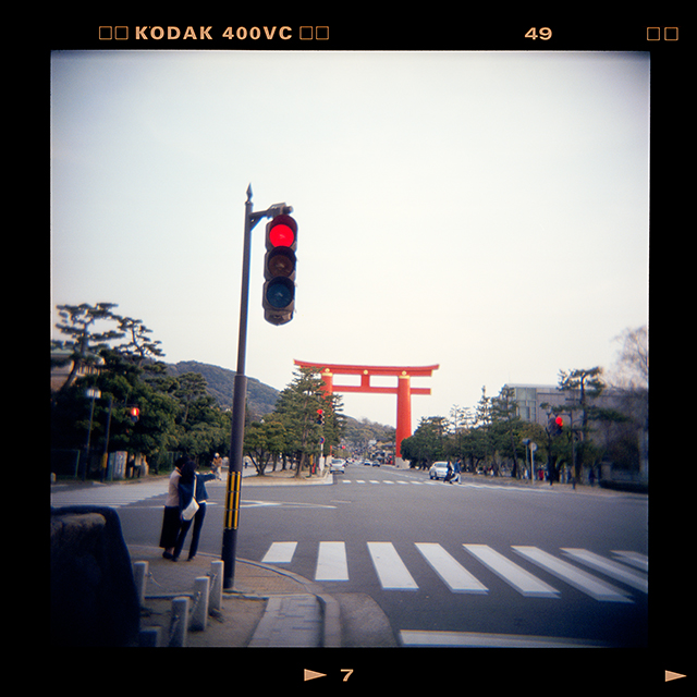 20160928124253_yvon_haze_2007_holga_017_07_jp_1_1 20160928124253_yvon_haze_2007_holga_017_07_jp_1_1