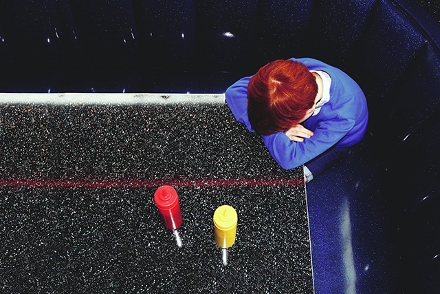 20160930142359_red_head_boy_having_a_break 20160930142359_red_head_boy_having_a_break