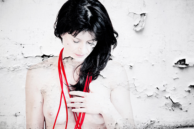 20161004112957_mujer_le_collier_kzibaut 20161004112957_mujer_le_collier_kzibaut