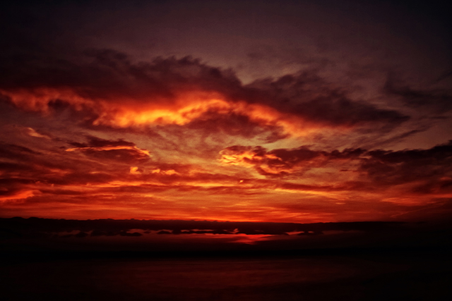 20161005055633_red_morning_bogdan_bousca 20161005055633_red_morning_bogdan_bousca