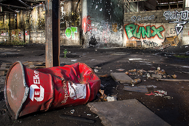 20161005221220_sophie_enault_red_is_all_around_1 20161005221220_sophie_enault_red_is_all_around_1