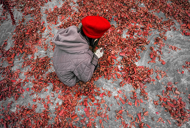 20161011200736_fillette_rouge_petards 20161011200736_fillette_rouge_petards