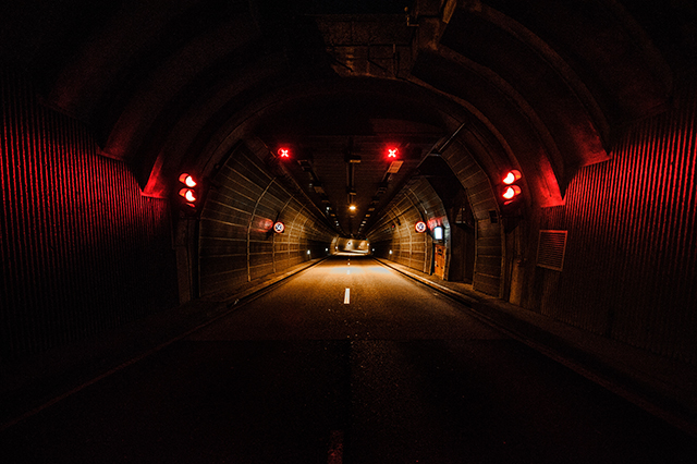 20161013193836_cauvezyvan_red_on_the_raod_nobody_hear_you_shout 20161013193836_cauvezyvan_red_on_the_raod_nobody_hear_you_shout