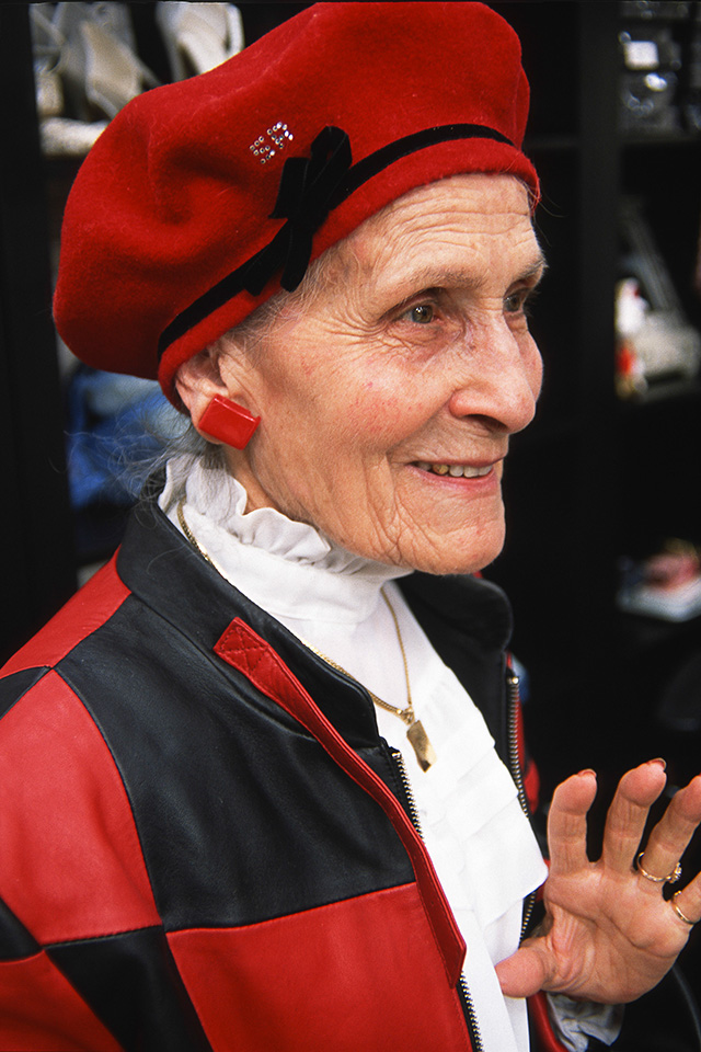 20161019172803_vendeuse_emmaus 20161019172803_vendeuse_emmaus