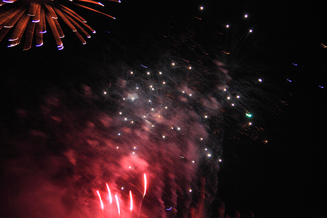 20161023114303_fireworks_ondes 20161023114303_fireworks_ondes