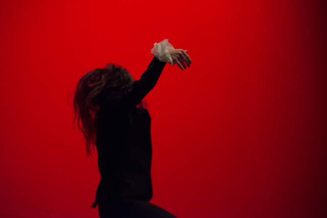 20161024182452_rojo_eterna_vanessa_gilles 20161024182452_rojo_eterna_vanessa_gilles