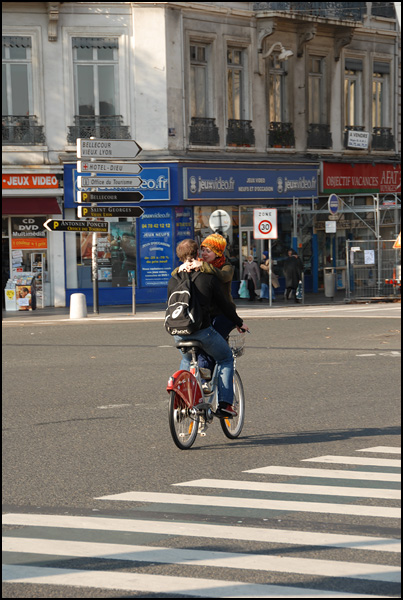 La vie est belle à deux La vie est belle à deux