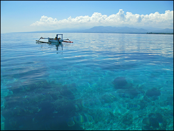 Midi, autour des îles Gili Midi, autour des îles Gili