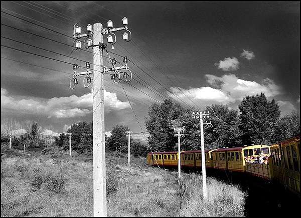 20090602041959_TRAIN_JAUNE.jpg