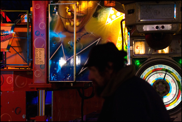 20090602044216_lunapark.jpg 20090602044216_lunapark.jpg