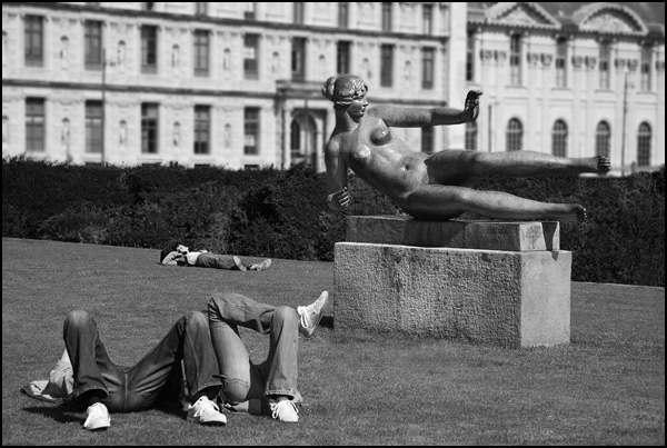 20090602055455_Paris-jardins_des_tuileries_+.jpg 20090602055455_Paris-jardins_des_tuileries_+.jpg